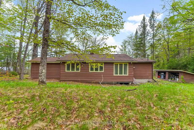 593 Mazinaw Lake, Cloyne - Addington Highlands image-0-4
