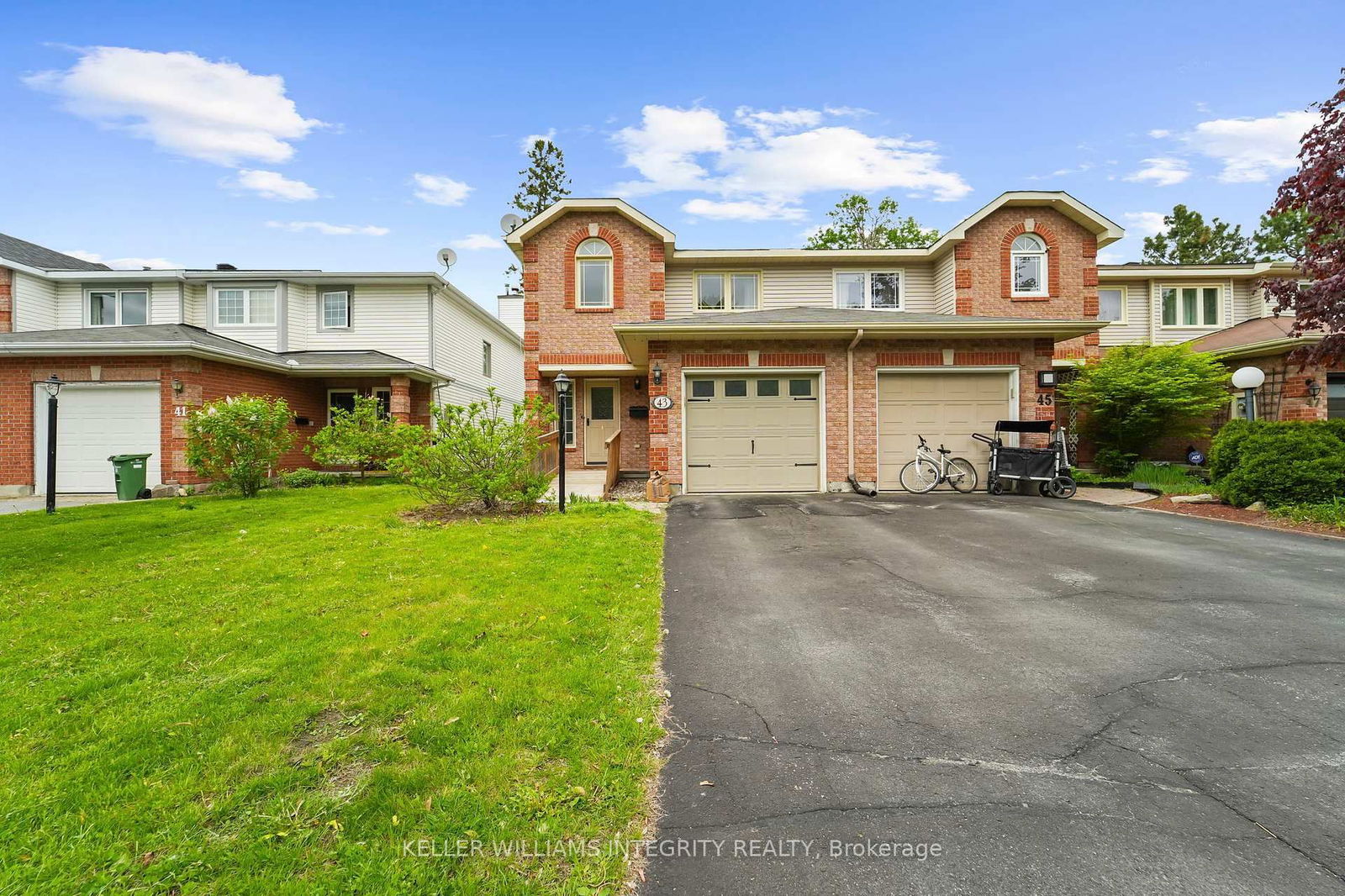 Townhouse for sale at 43 Aintree Place, Ottawa, Kanata - Bridlewood, K2M 2G6 - MLS: X12164345
