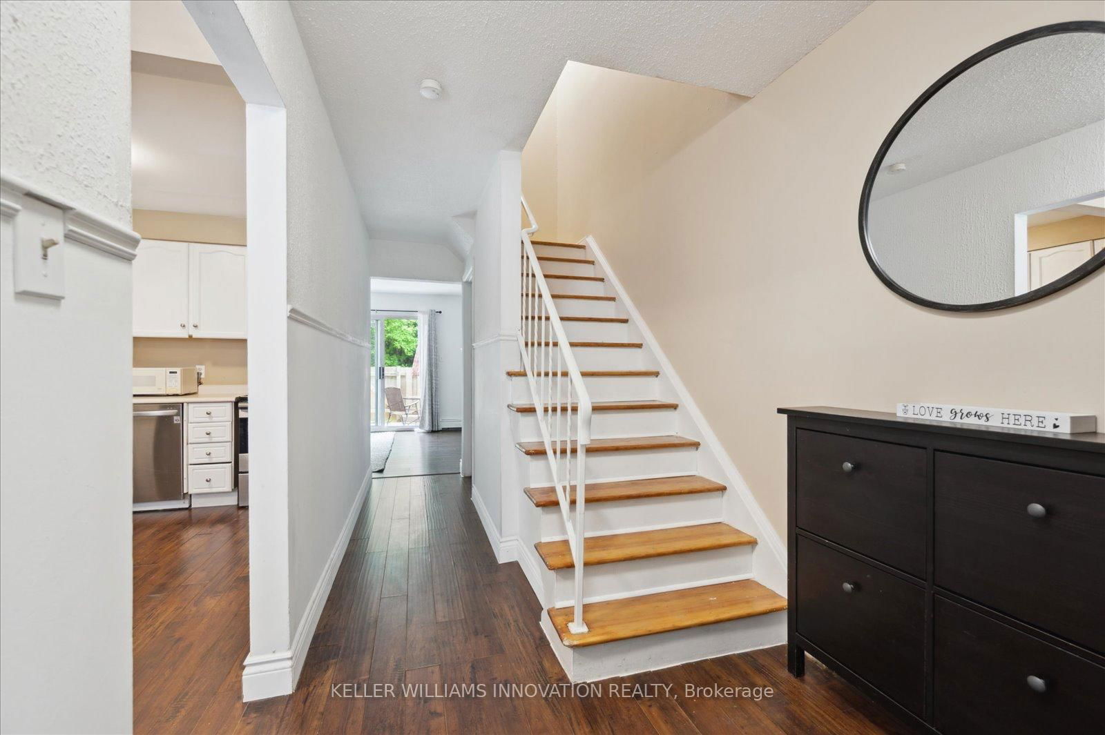 Townhouse for sale at 33-293 Fairway Road, Kitchener, N2A 2P1 - MLS: X12164375