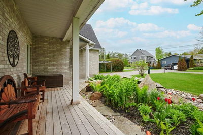 6099 James Bell Dr, Manotick - Manotick South to Roger Stevens image-0-3