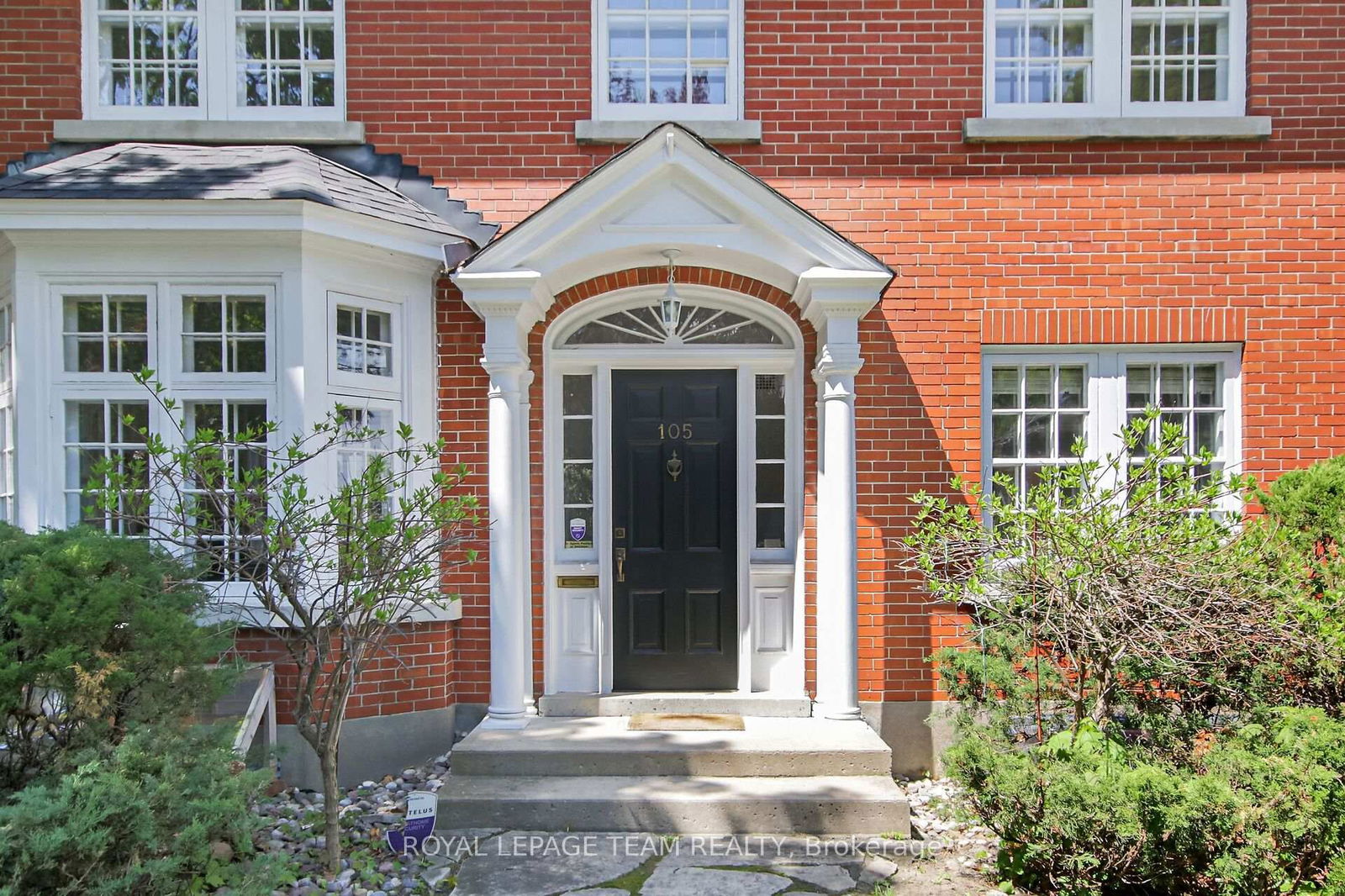 Detached House for sale at 105 Kenilworth Street, Ottawa, Civic Hospital, K1Y 3Y8 - MLS: X12164534