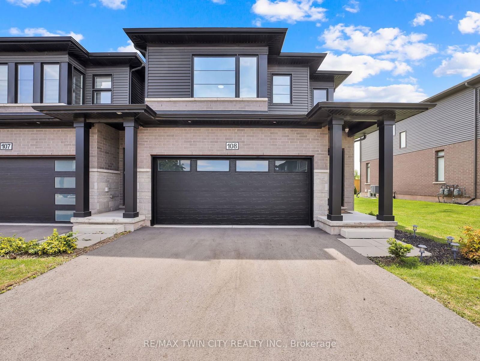 Townhouse for sale at 108-4552 Portage Drive, Niagara Falls, Cherrywood, L2E 6A8 - MLS: X12164546