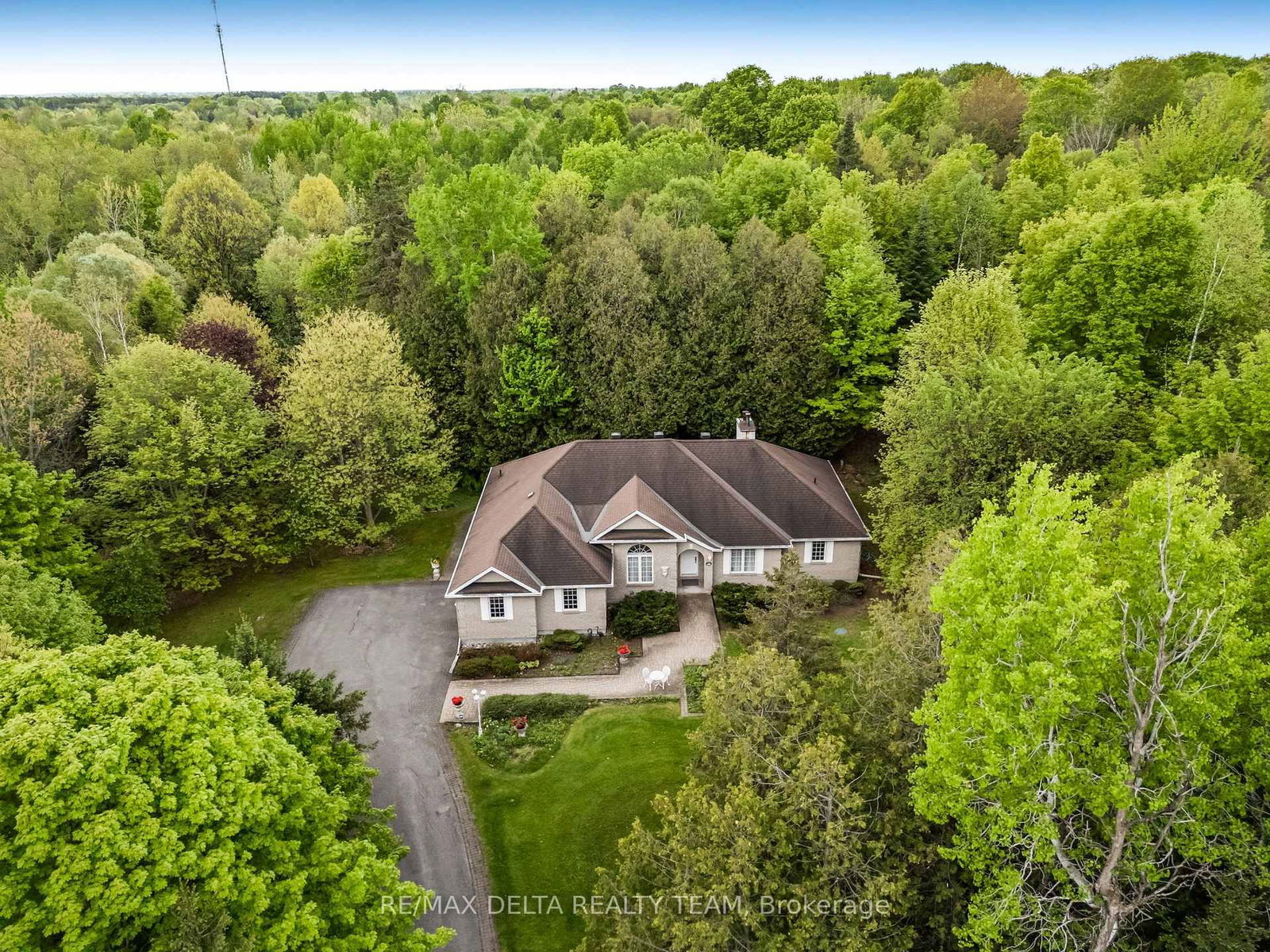 Detached House for sale at 6316 Elkwood Drive, Ottawa, Greely, K4P 1N1 - MLS: X12164585