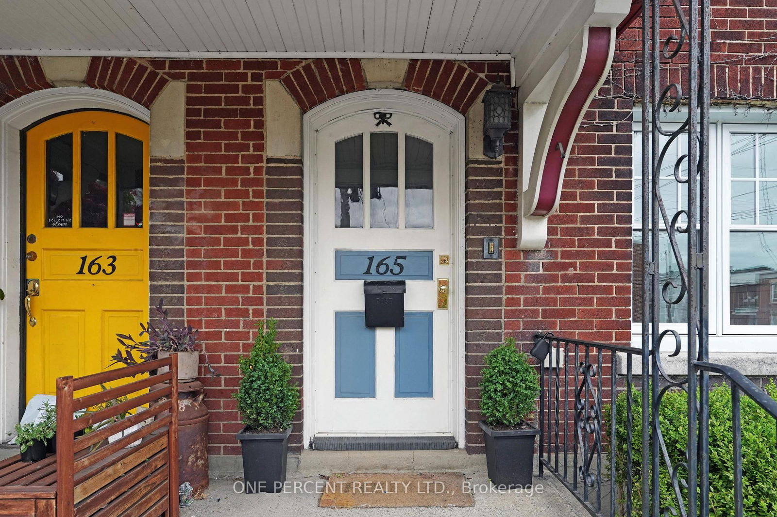 Semi-Detached House for sale at 165 Hawthorne Avenue, Ottawa, Ottawa East, K1S 0B2 - MLS: X12164614