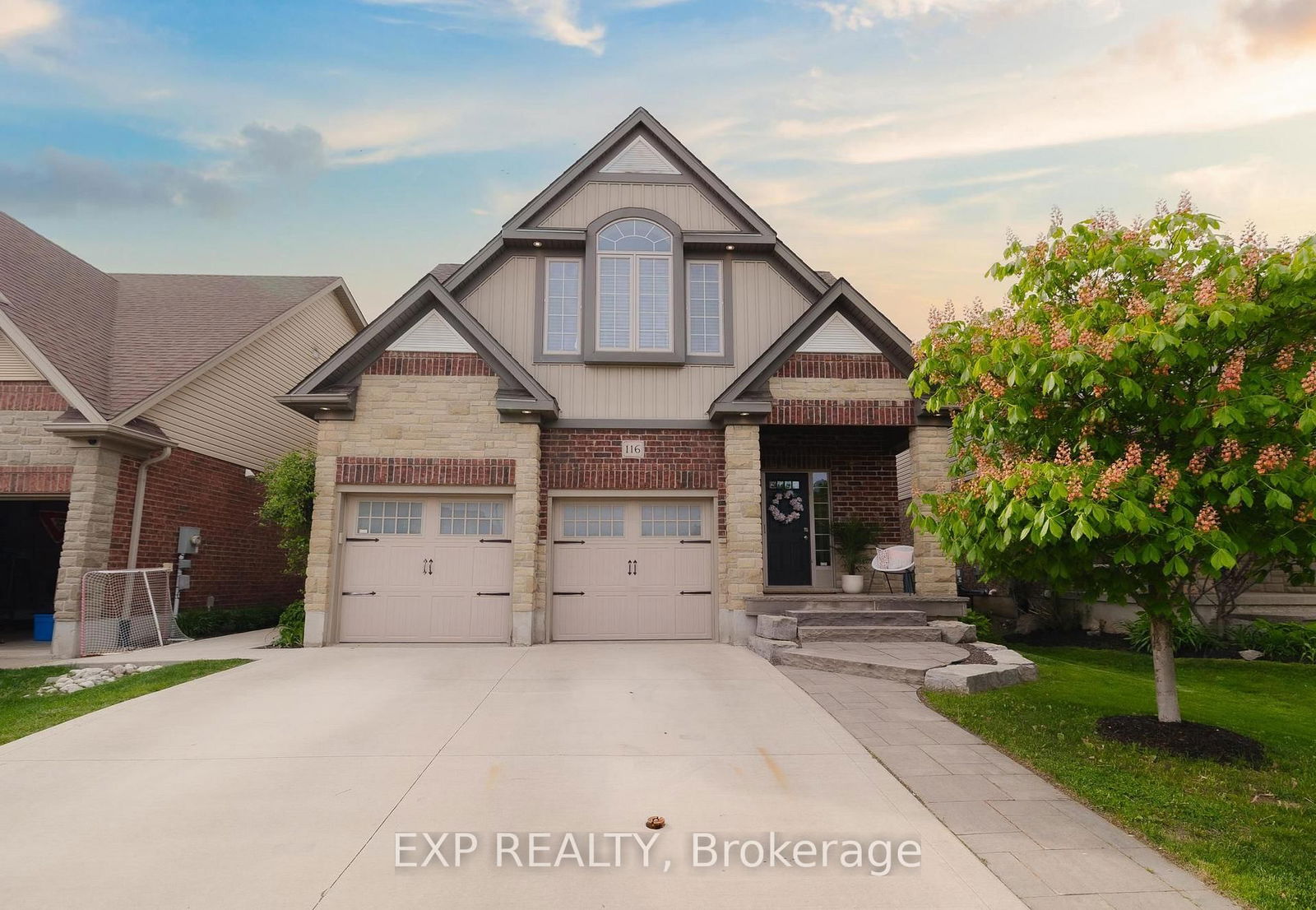 Detached House for sale at 116 Stuckey Avenue, Wilmot, N3A 4S2 - MLS: X12164619