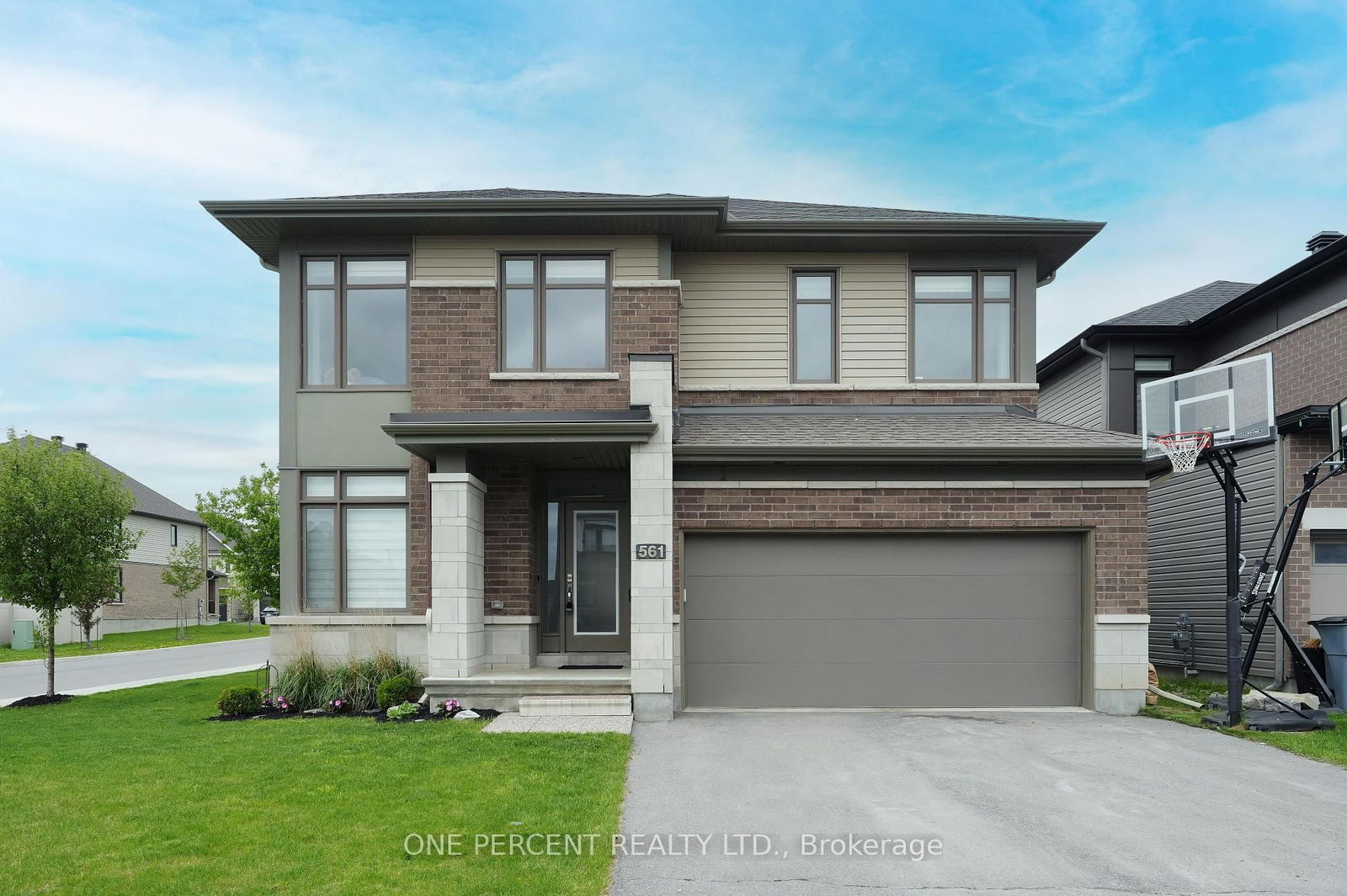Detached House for sale at 561 Bobolink Ridge, Ottawa, Stittsville (South), K2S 2P2 - MLS: X12164623