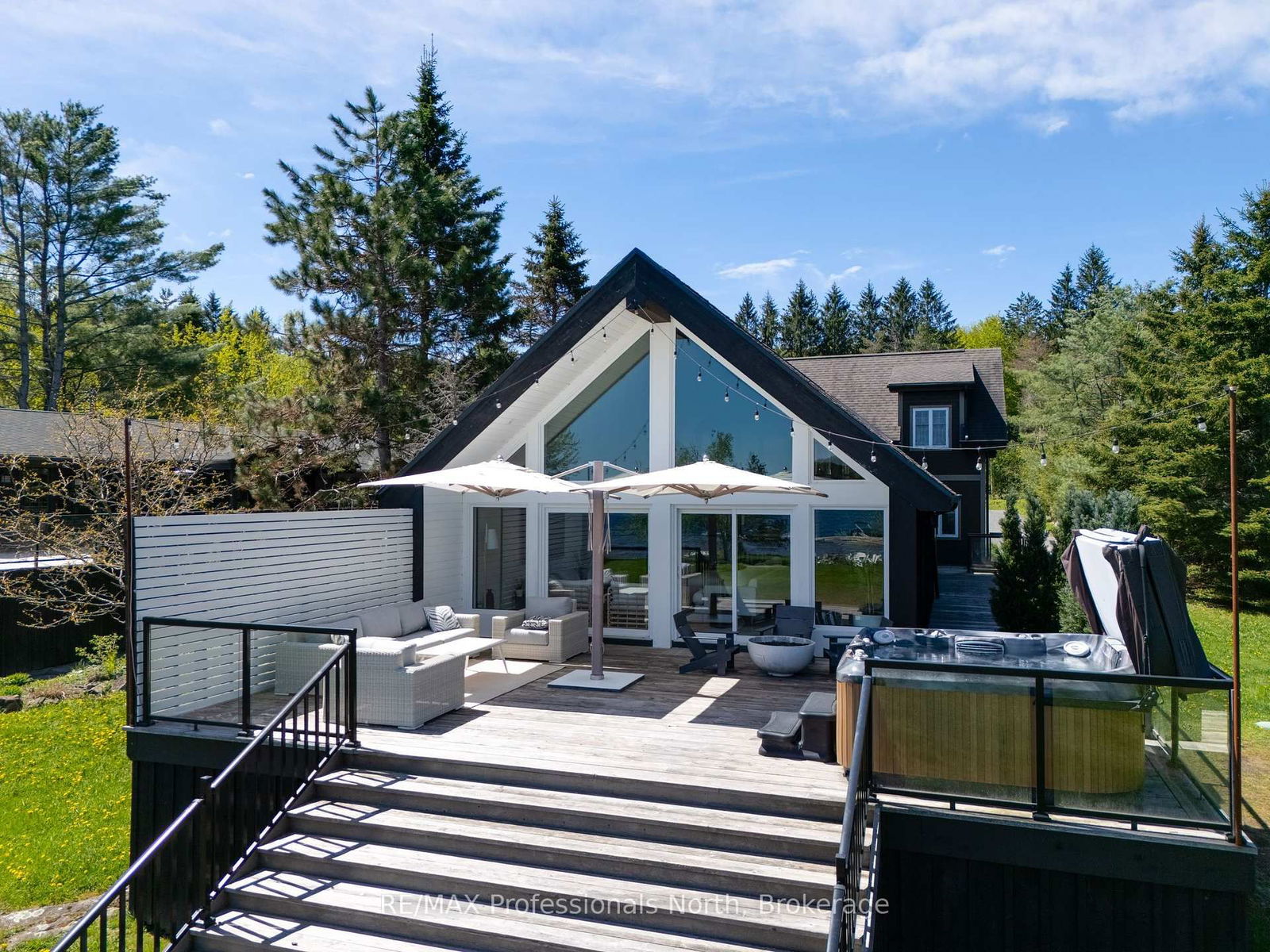 Detached House for sale at 6-1059 Woodington Road, Muskoka Lakes, Medora, P0B 1J0 - MLS: X12164666