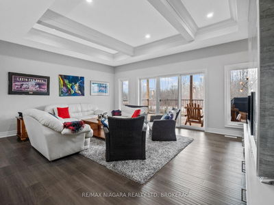 254 Lancaster Dr, Port Colborne - Sugarloaf image-0-4