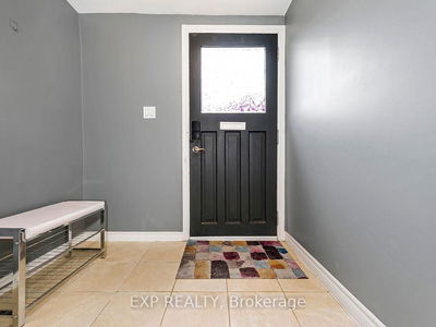 95 Edinburgh Ave, Hamilton - Crown Point image-0-2