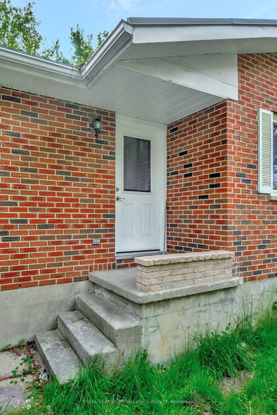 709 Old Highway 2 Highway, Quinte West - Sidney Ward image-0-3