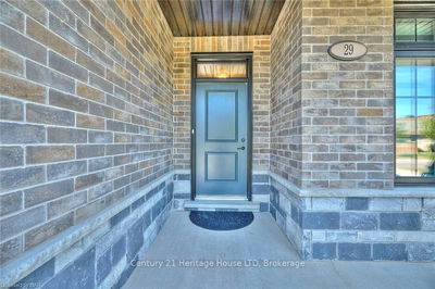29 MCFARLAND St, Thorold - Hurricane/Merrittville image-0-2
