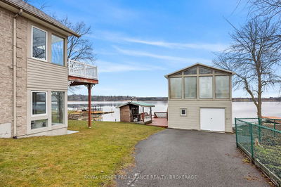 1 LEAVIS SHORES, Gananoque - The Islands image-0-4
