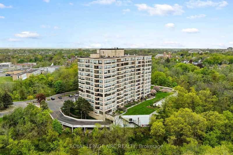 PH6 - 3 Towering Heights Blvd, St. Catharines, L2T 4A4 | Image 2