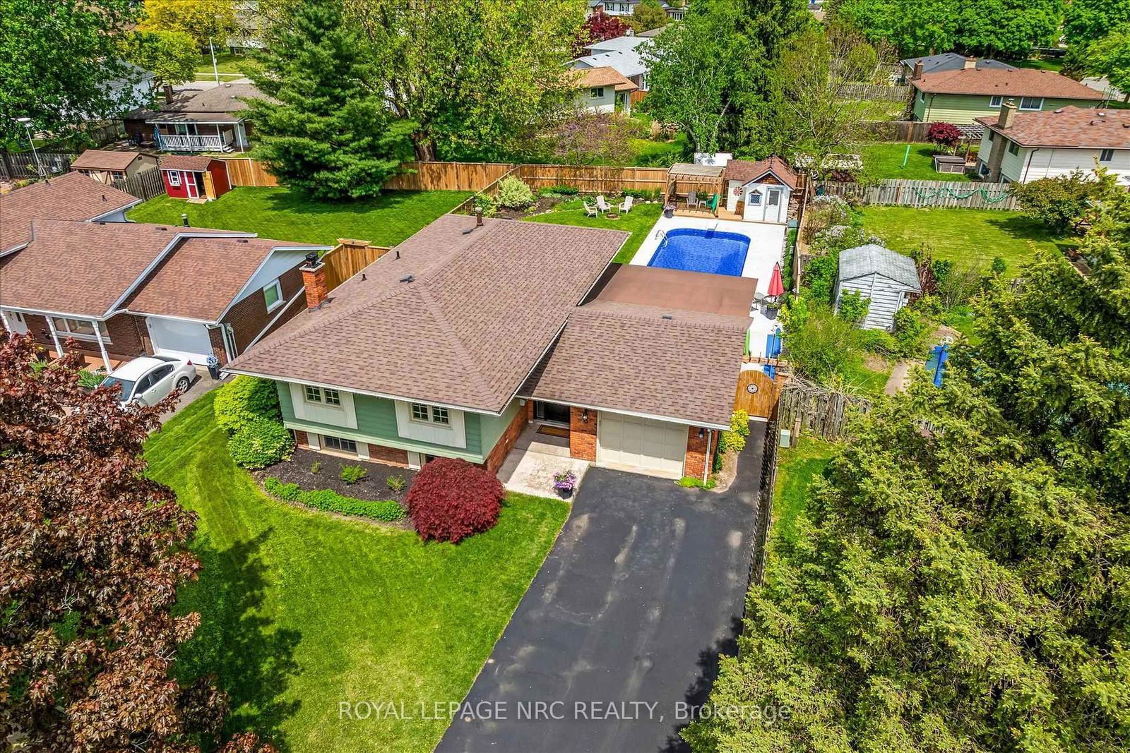 Detached House for sale at 6 McColl Drive, Welland, N. Welland, L3C 3L7 - MLS: X12165062