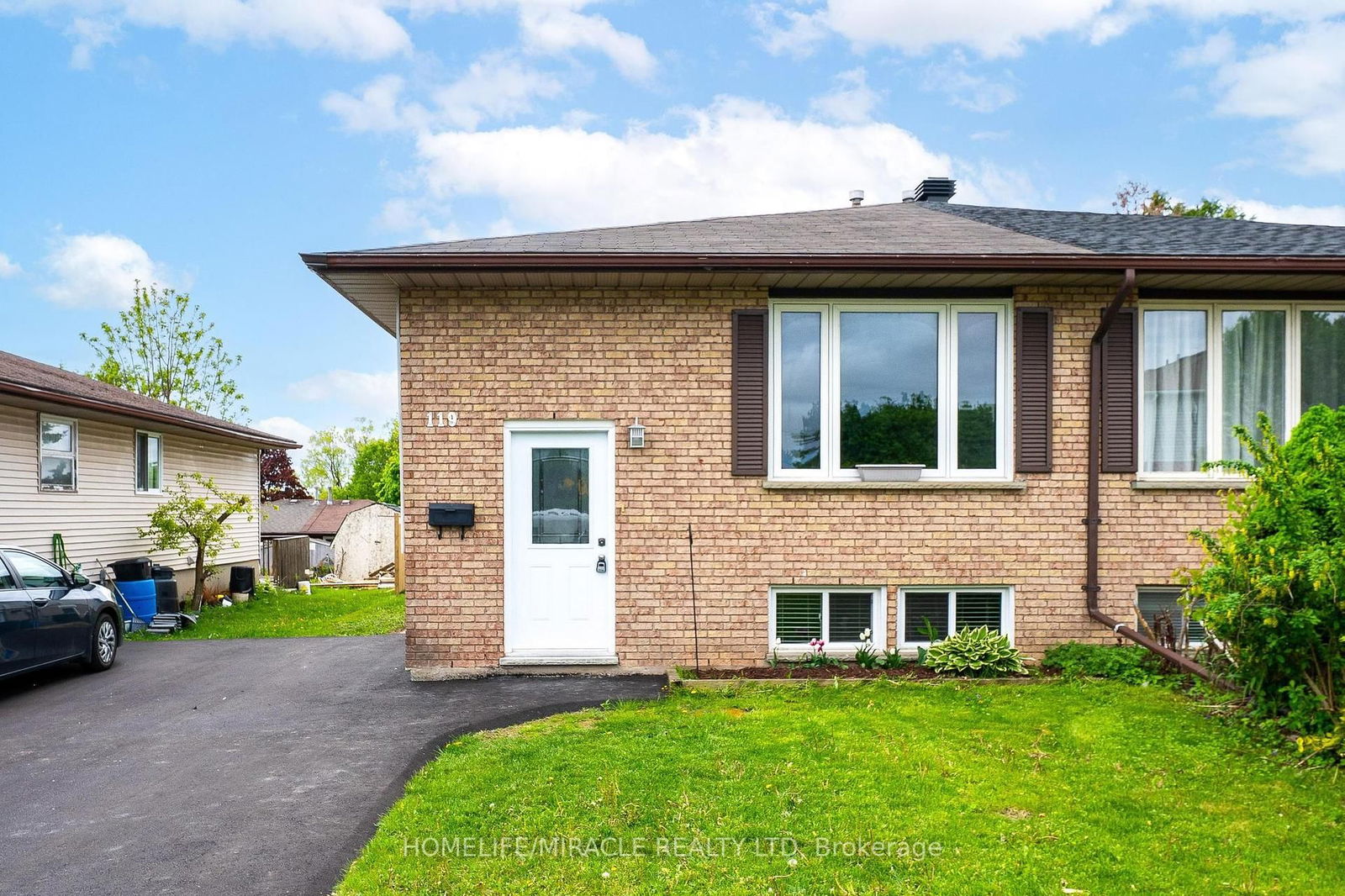 Semi-Detached House for sale at 119 Nickolas Crescent, Cambridge, N3C 3L7 - MLS: X12165085