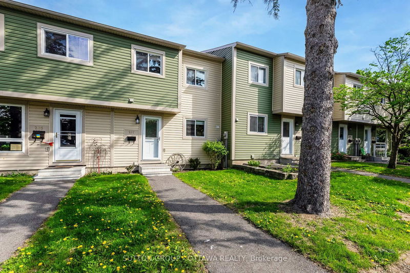 237 Teal Cres, Orleans - Chatelaine Village image-0-0
