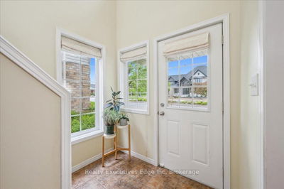 Unit 5 — 210 Dawn Ave, Guelph - Clairfields/Hanlon Business Park image-0-3