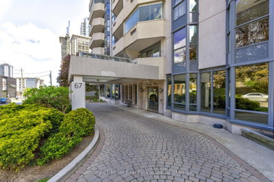 Condo sold at 17B-67 Caroline Street, Hamilton, Ontario, L8P 3K6 - Durand - MLS: X12165362