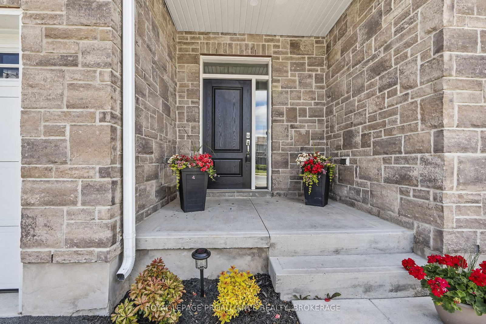 Townhouse for sale at 308 Holden Street, Kingston, City Northwest, K7P 0M3 - MLS: X12165385