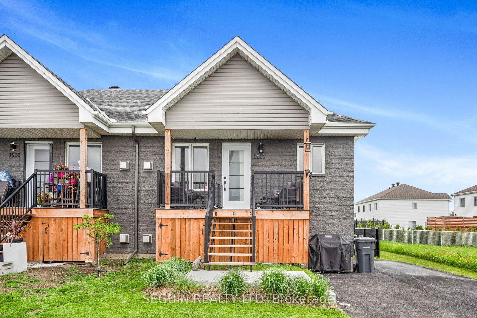 Semi-Detached House for sale at 1012 Jacynthe Street, Hawkesbury, Hawkesbury, K6A 3V9 - MLS: X12165541