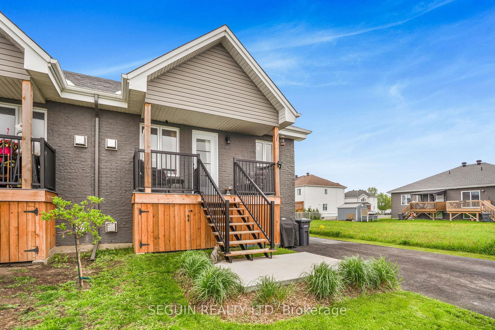 Semi-Detached House for sale at 1012 Jacynthe Street, Hawkesbury, Hawkesbury, K6A 3V9 - MLS: X12165541