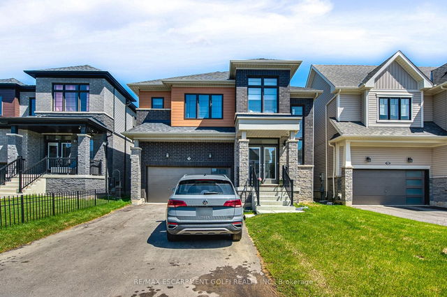 76 Sunflower Crescent