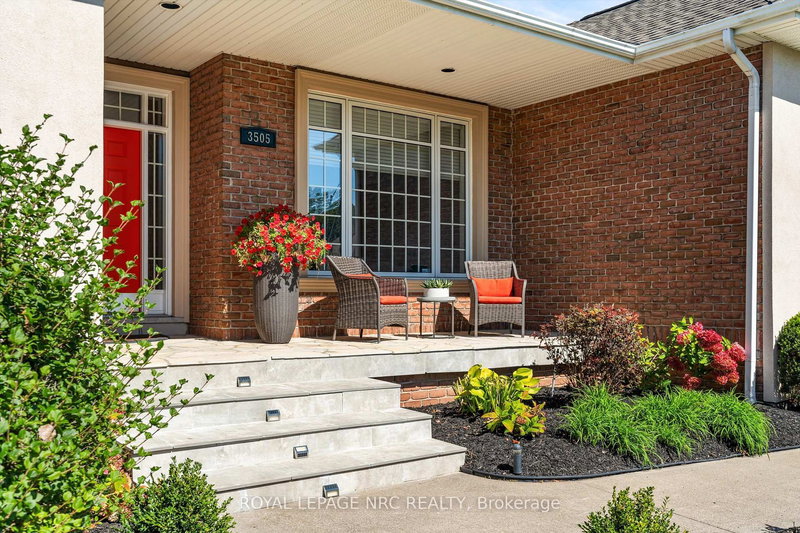 3505 Matthews Dr, Niagara Falls, L2H 2Z4 | Image 3