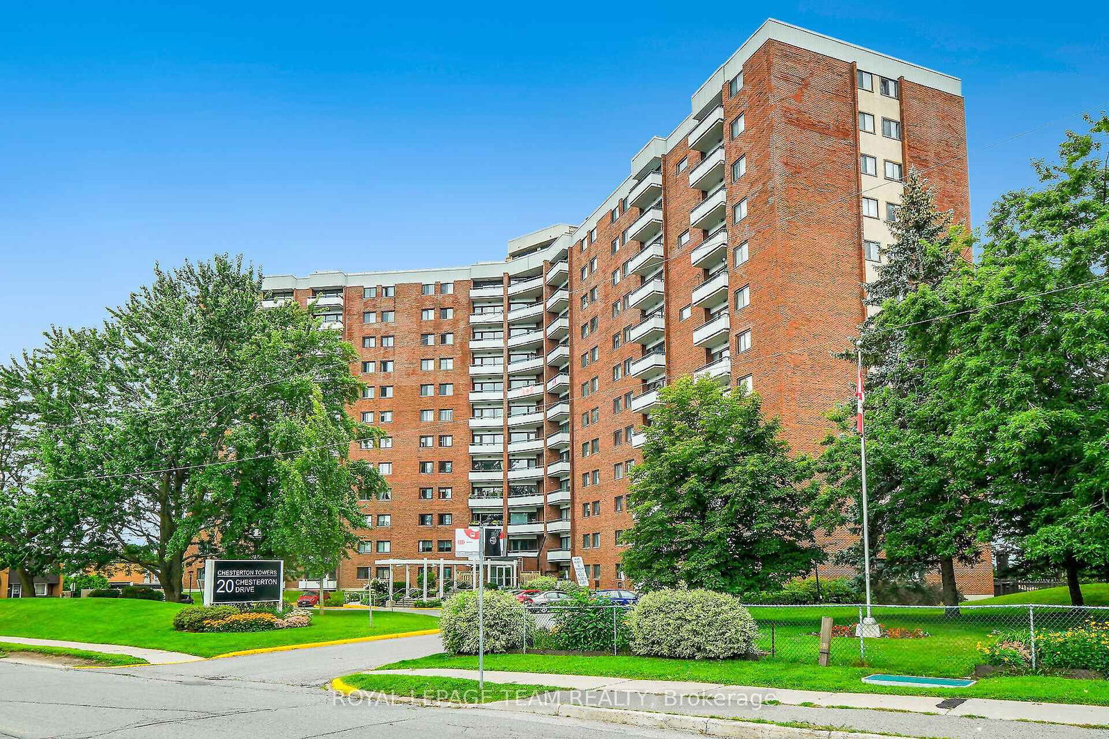 Condo for sale at 306-20 Chesterton Drive, Ottawa, Borden Farm/Stewart Farm/Carleton Heights/Parkwood Hills, K2E 6Z7 - MLS: X12165719