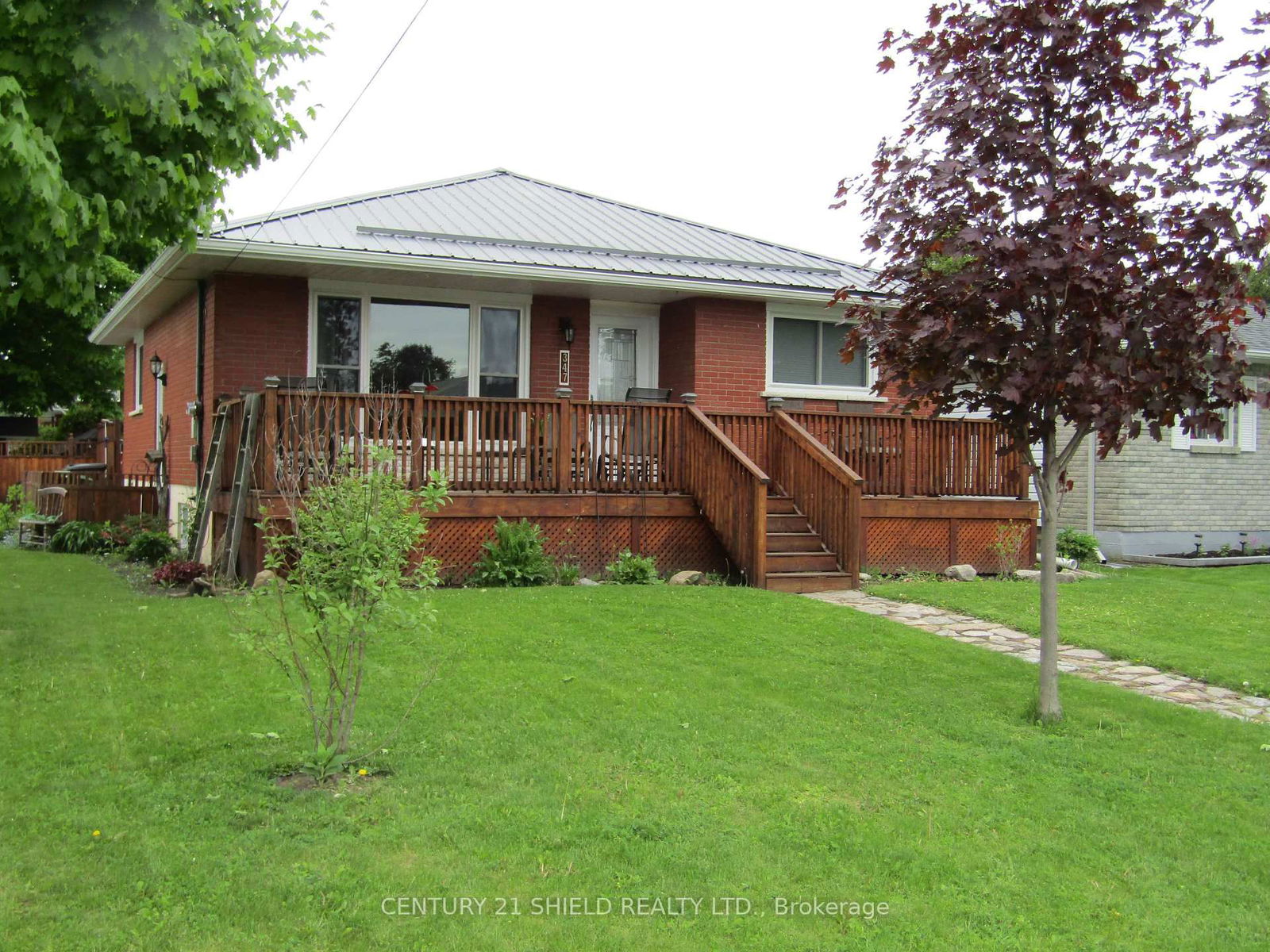 Detached House sold at 347 Fourteenth Street, Cornwall, Cornwall, K6J 3J4 - MLS: X12165768