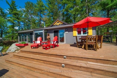890 Mazinaw Lake, Cloyne - Addington Highlands image-0-3
