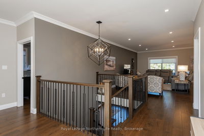 10 Welkin Grve, North Bay - Airport image-0-4