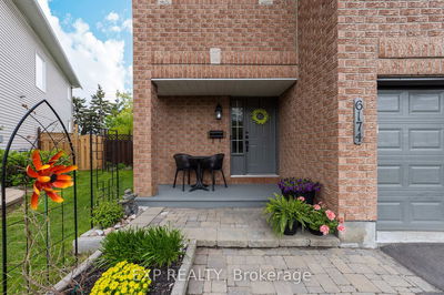 6174 Arbourwood Dr, Orleans - Chapel Hill image-0-2