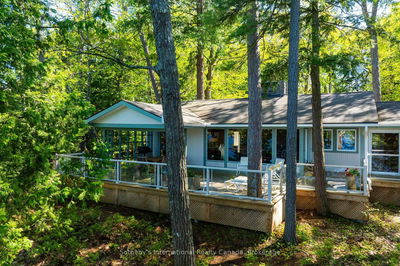 1 Shaw Island, Muskoka Lakes - Wood (Muskoka Lakes) image-0-2