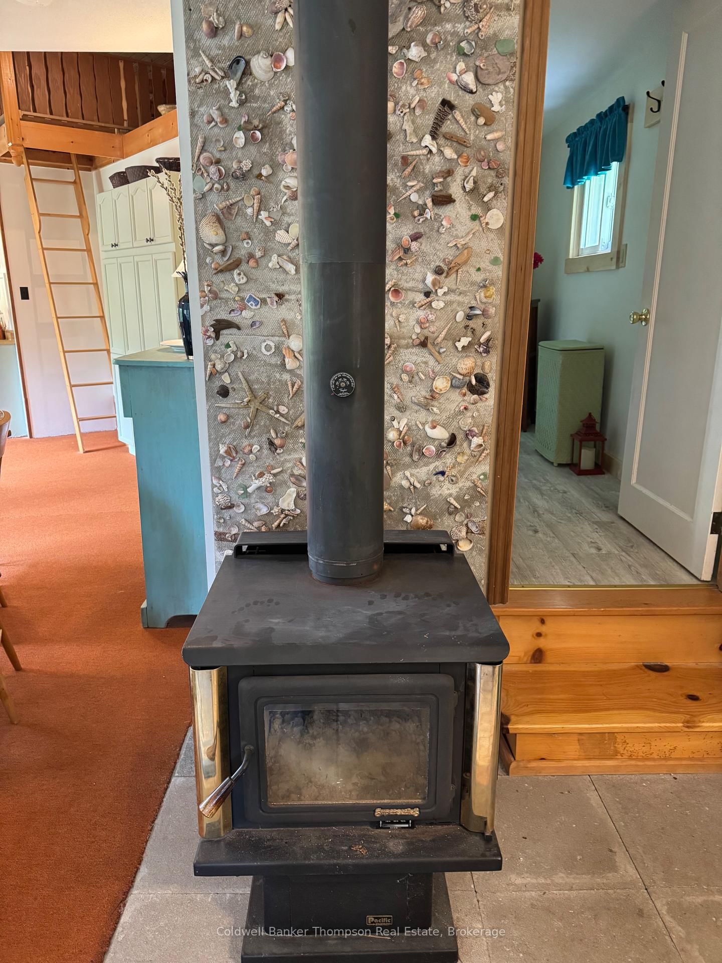 Listing Image 7
