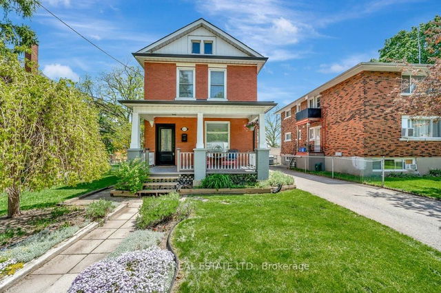 107 Barrie Street