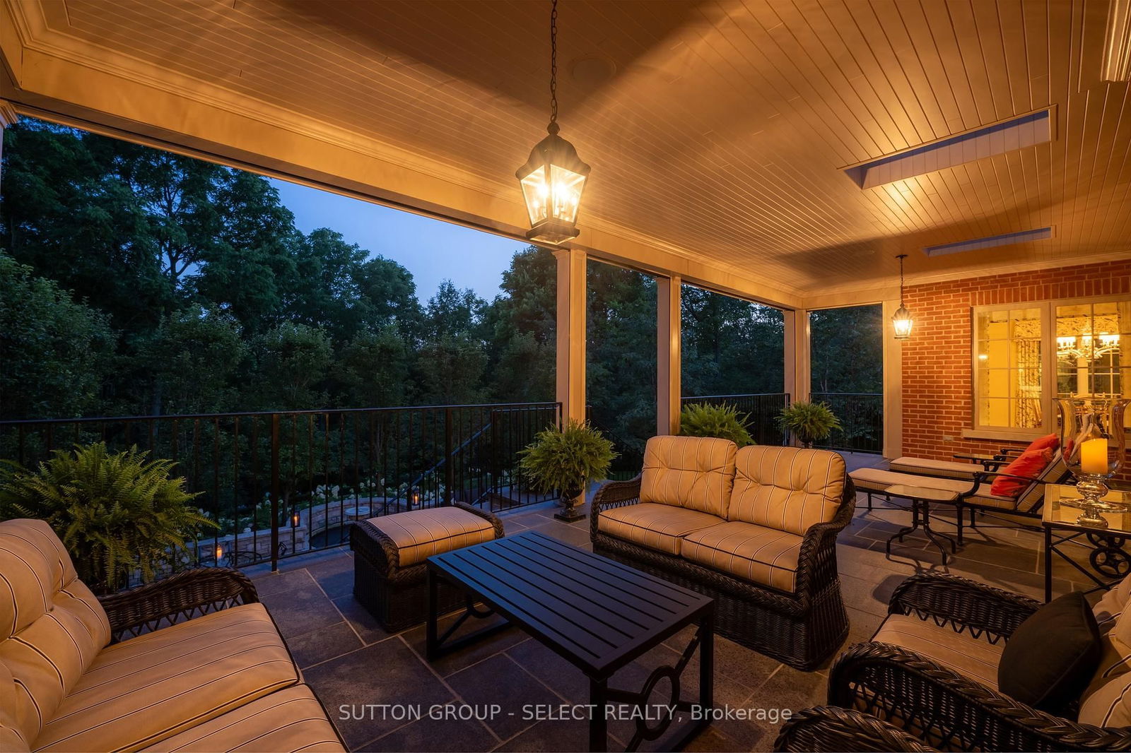 Detached House for sale at 1597 Gloucester Road, London North, North A, N6G 2S5 - MLS: X12166459
