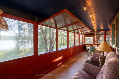 1052 Hammond Rd, Lake of Bays - Mclean image-0-4