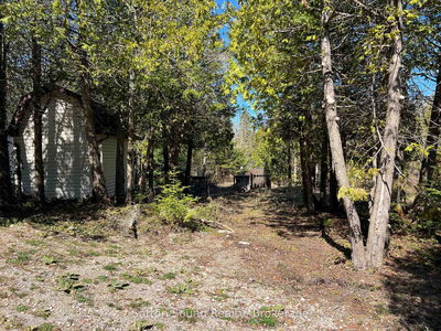 50 Harpur Dr, Northern Bruce Peninsula - Northern Bruce Peninsula image-0-2