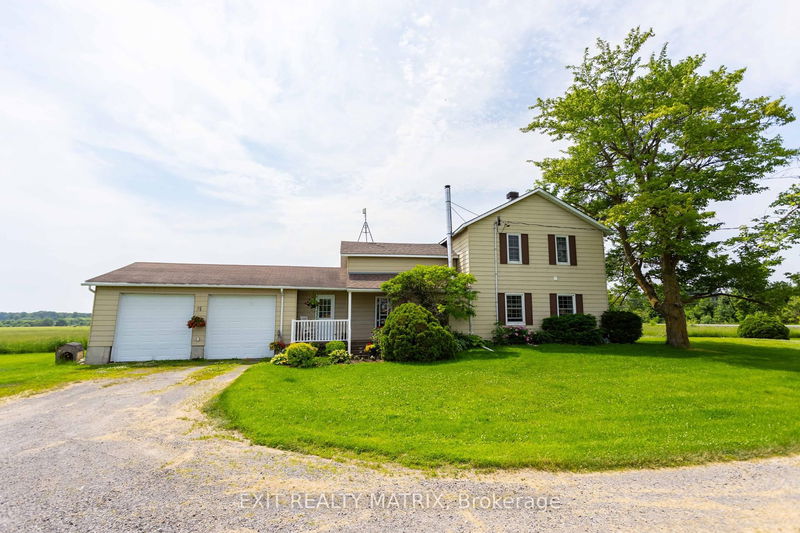 1467 Wade Rd, Russell - Russell Twp image-0-0