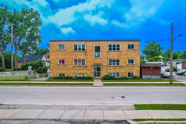8 - 642 HAMILTON Road