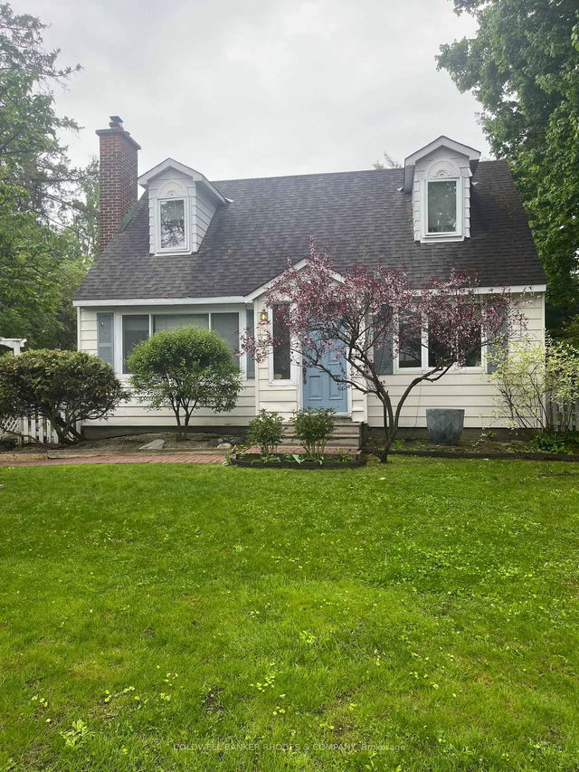 44 Farnham Crescent
