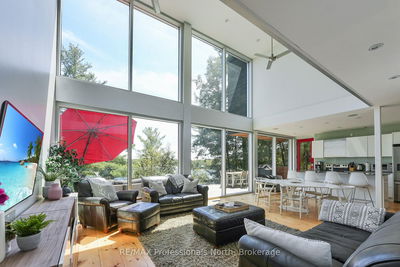 1004 Lipton Dr, Dysart et al -  image-0-3