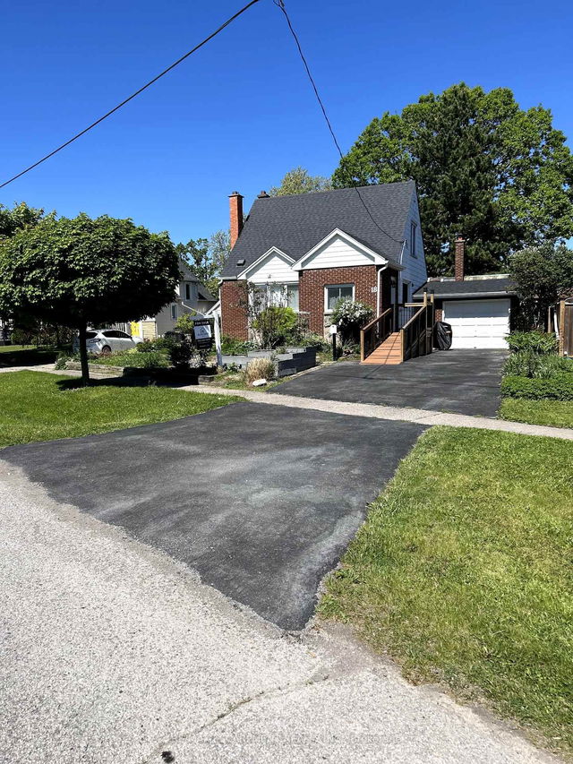 18 Flanders Avenue