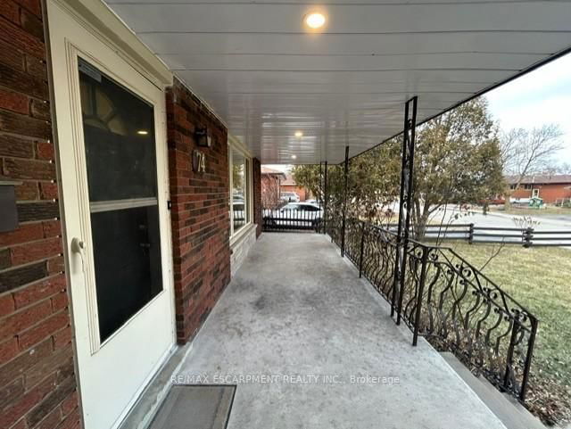 74 BELLINGHAM Drive