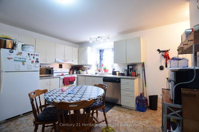 Unit 6 — 1193 Nellis St, Woodstock - North image-0-2