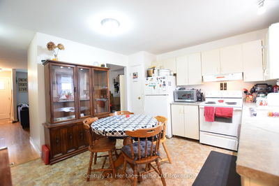 Unit 6 — 1193 Nellis St, Woodstock - North image-0-3
