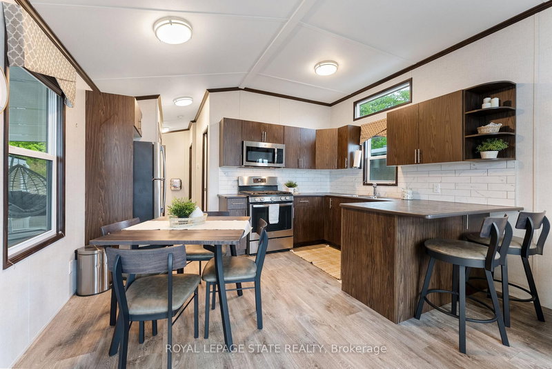 213 - 490 Empire Rd, Port Colborne, L0S 1R0 | Image 3