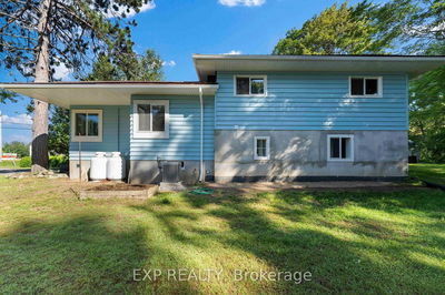 371 John St, Barry's Bay - Madawaska Valley image-0-1