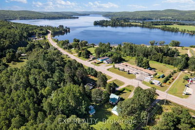 371 John St, Barry's Bay - Madawaska Valley image-0-3