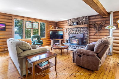 296 Bradley Dr, Northern Bruce Peninsula - Northern Bruce Peninsula image-0-3